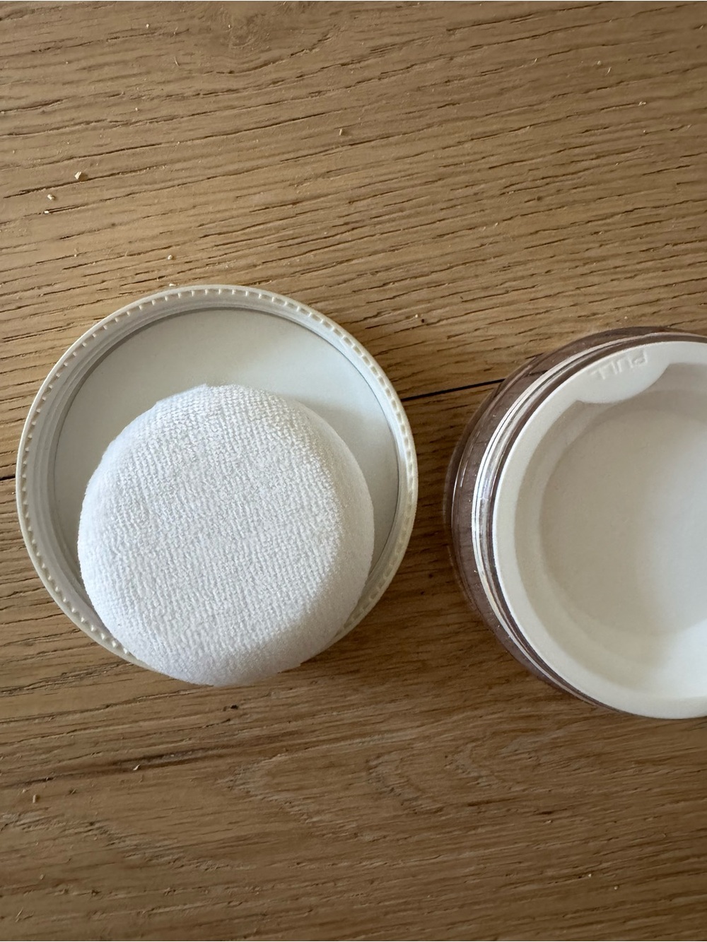 Wonder Match Translucent Loose Setting Powder - Picture 3 of 4